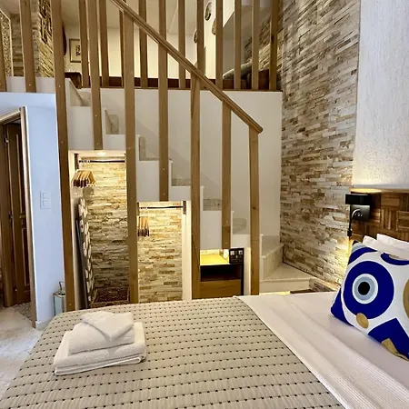Avra Guest house 3*