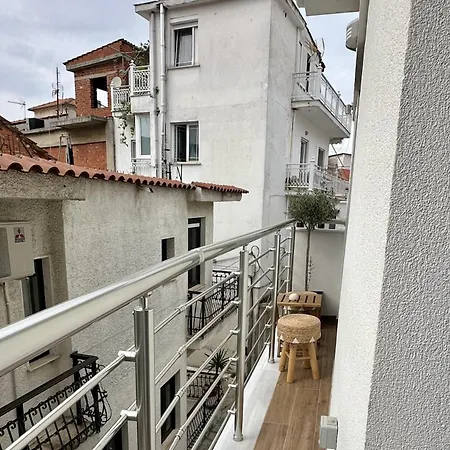 Avra 4*