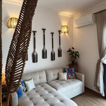 Guest house Avra 3*