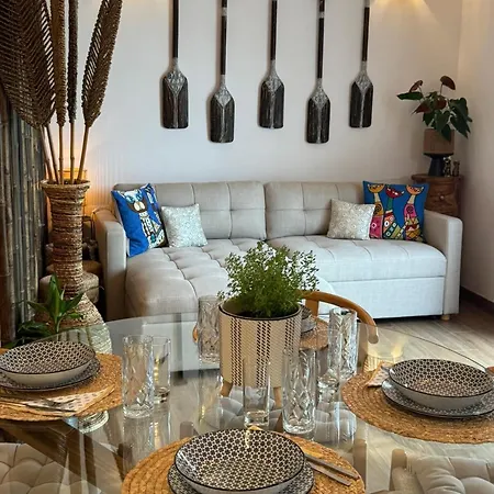 Avra Guest house